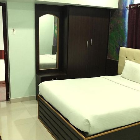 Apple Park Annexe Hotel Tiruchirappalli Exterior foto