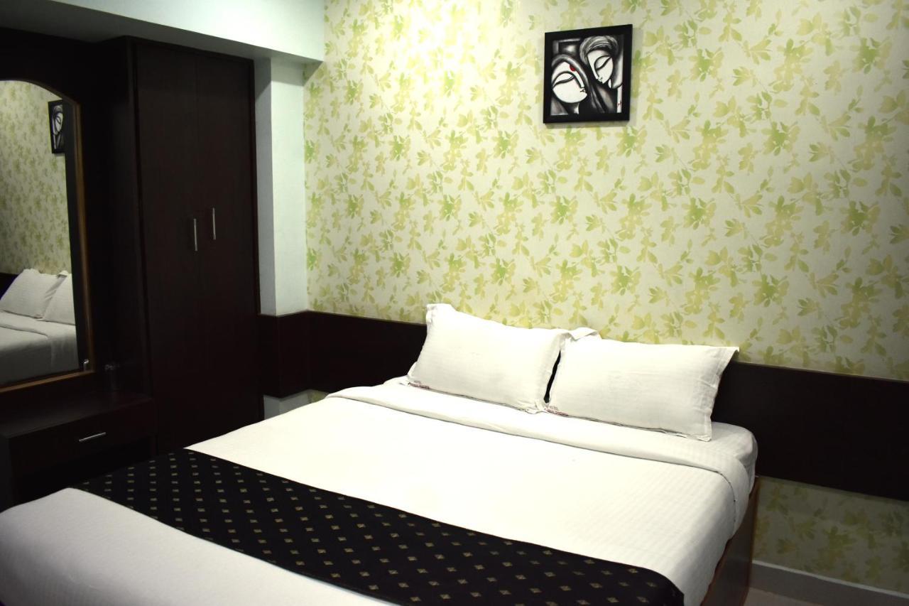 Apple Park Annexe Hotel Tiruchirappalli Exterior foto